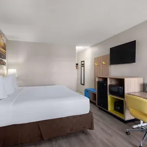 2* Отель Days By Wyndham Vegas Airport Near The Strip